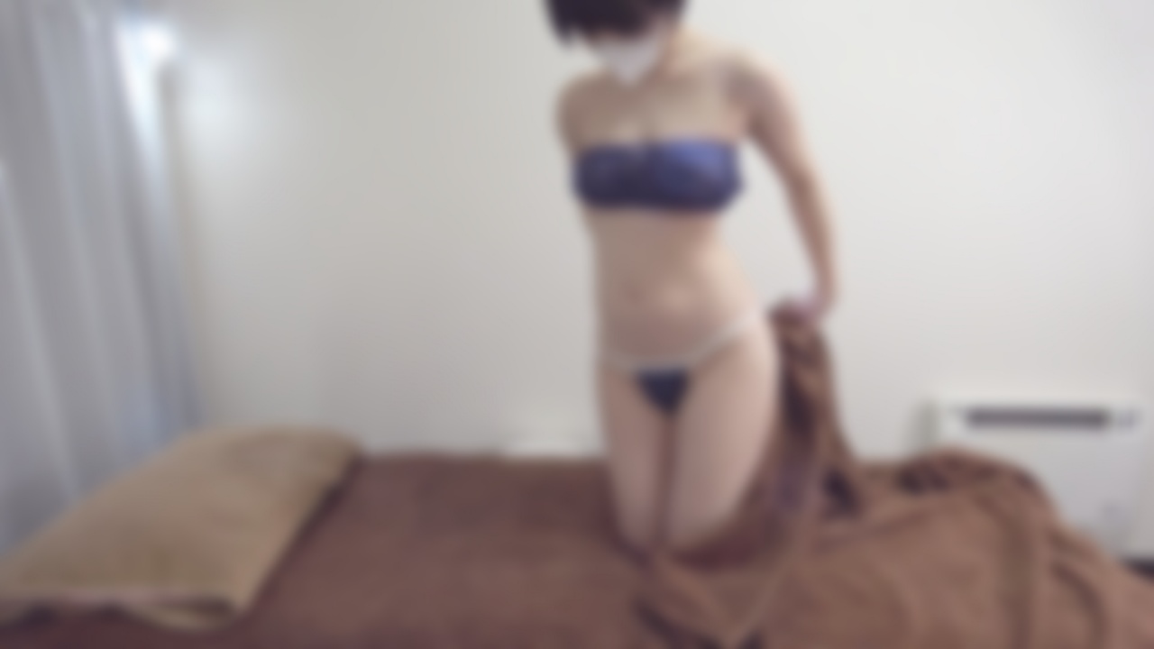 FC2PPV 4665438 New Release Sale Until 4/18, Half Price! [Uncensored/Raw Sex] A Pure And Innocent Girl With An Excellent Figure Came To The Store. I’m Nervous Because It’s My First Time To Have An Oil Massage.